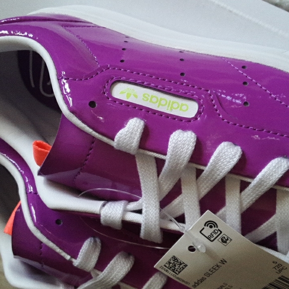 SALE!!!Adidas sleek snickers - Picture 10 of 12